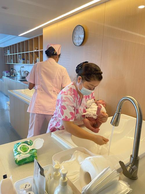 月子中心护理行业前景如何?